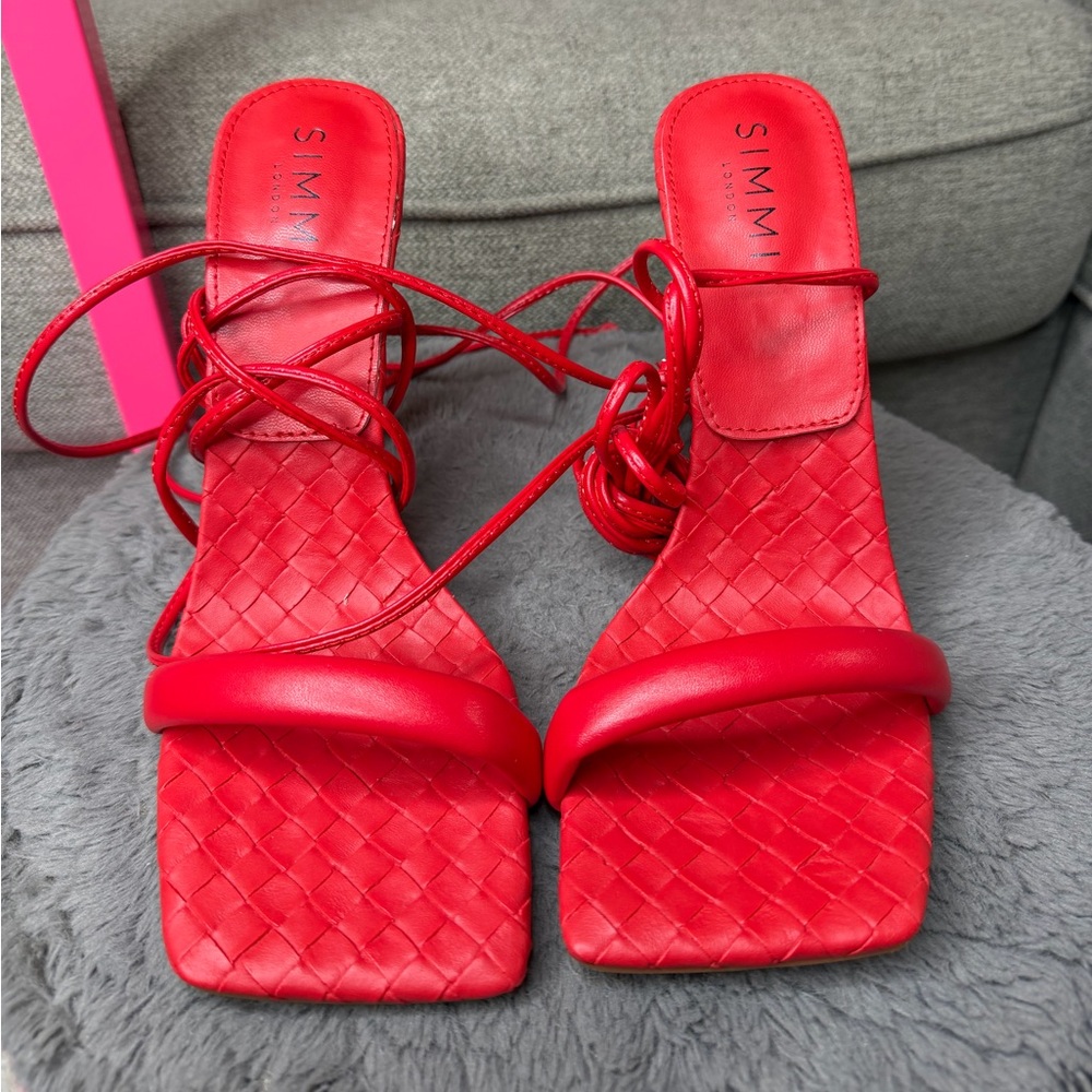 SIMMI London Red Lace Up Heels Square Toe Stiletto Sandals Size 6 ✨